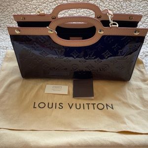 Authentic Louie Vuitton Patent Vernis Roxbury Drive Bag